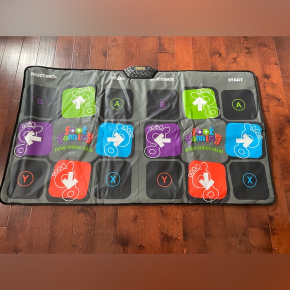 Clearance! Used like new/FWFX Dance Mat/Grey. - Picture 12 of 16